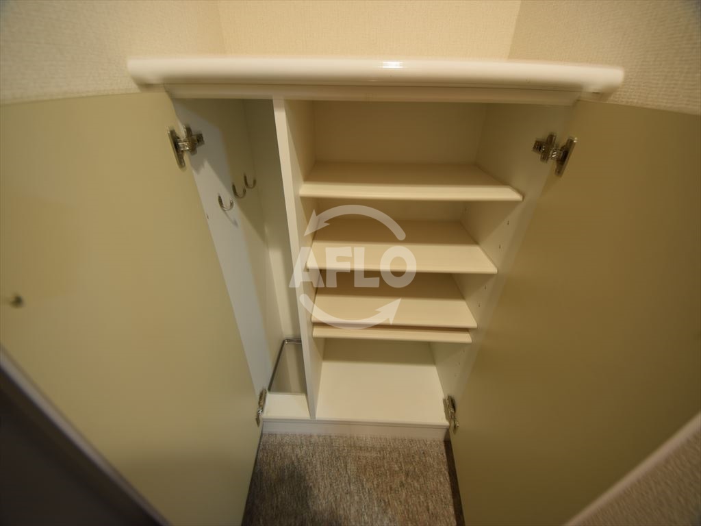 収納　レジュールアッシュ天王寺　シューズボックス