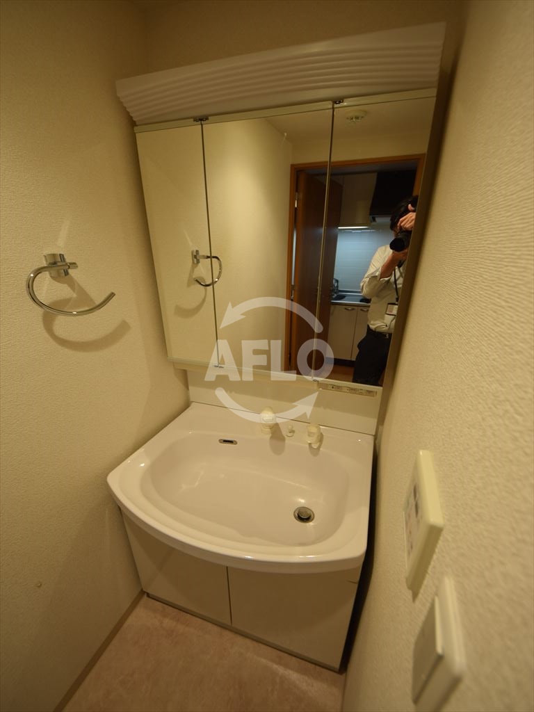 洗面設備　レジュールアッシュ天王寺　独立洗面台