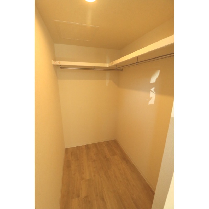 収納　ウォークインクローゼット♪