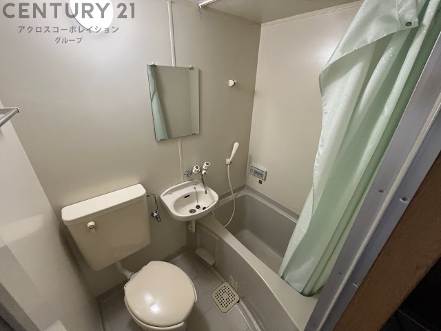 バス・シャワールーム　シンプルで機能的なユニットバスです♪