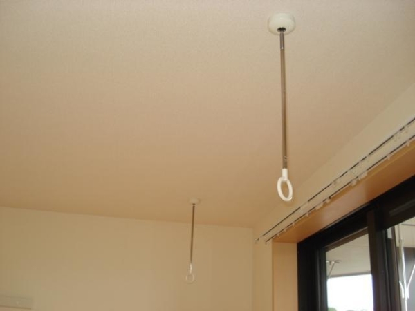 その他設備　室内物干し