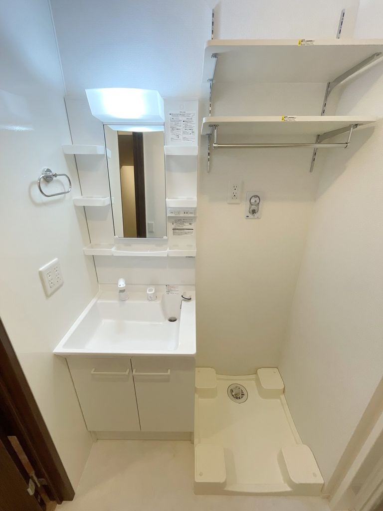 洗面設備　※同施工会社イメージ※別の号室です