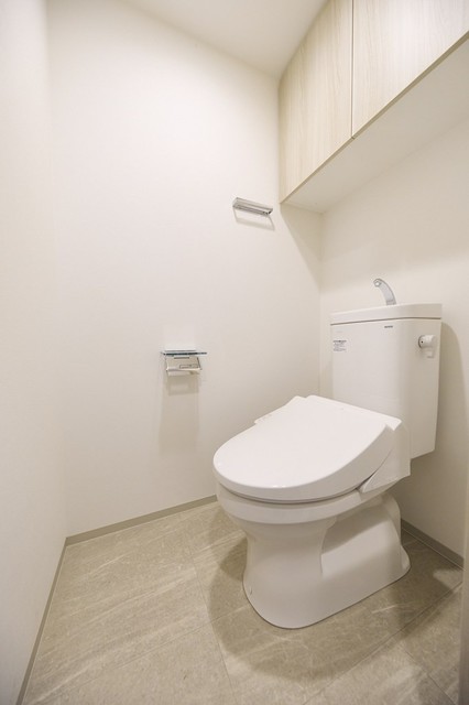 トイレ　※写真は同タイプ住戸です。