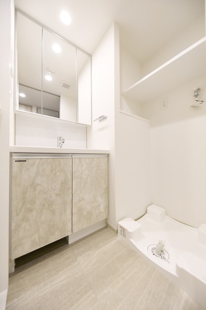 洗面設備　※写真は同タイプ住戸です。