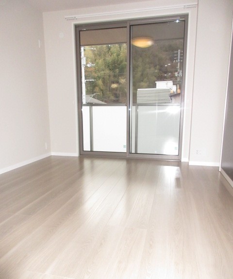 居室・リビング　外観写真（昼）