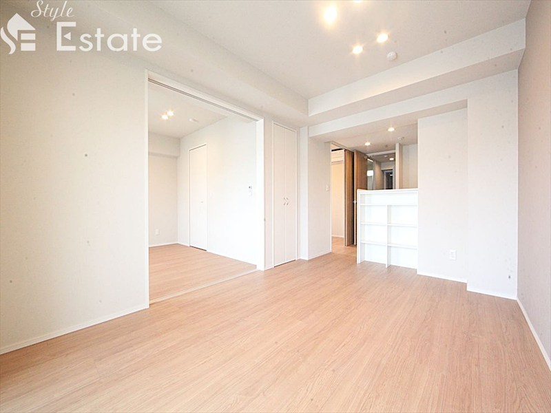 居室・リビング　内装