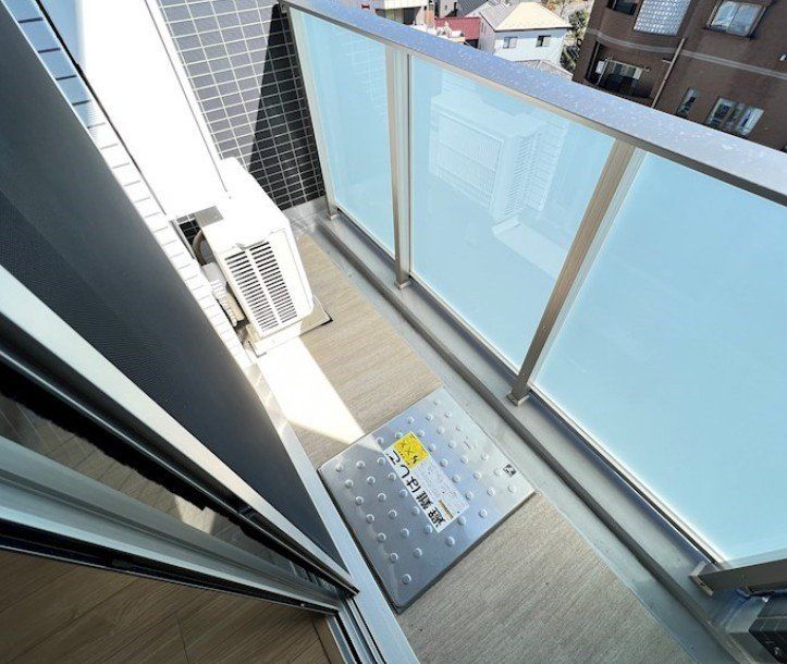 バルコニー　バルコニー