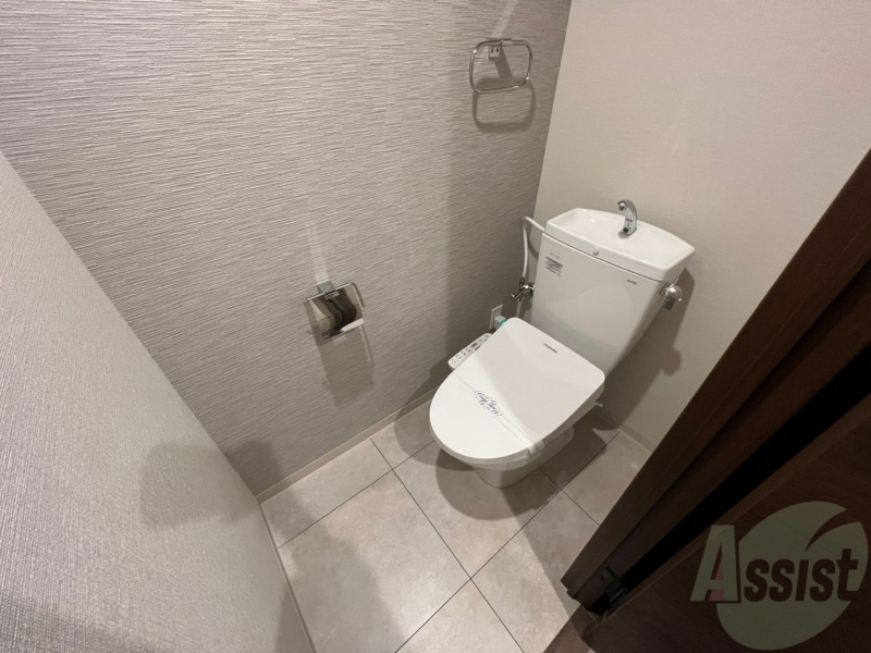 トイレ　ウォシュレット機能がついたトイレ。安心して使用できますね。