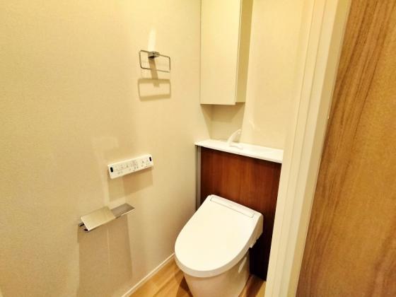 トイレ　ウォシュレット付トイレです♪