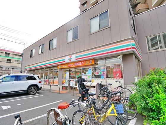コンビニ　セブンイレブン板橋成増3丁目店（コンビニ）まで262m