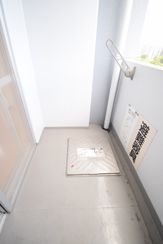 バルコニー　布団も干せる程スペースあります☆