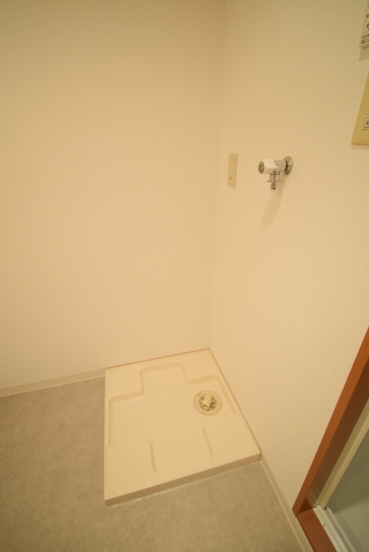 その他設備　浴室乾燥機付き！室内干しも出来ます♪