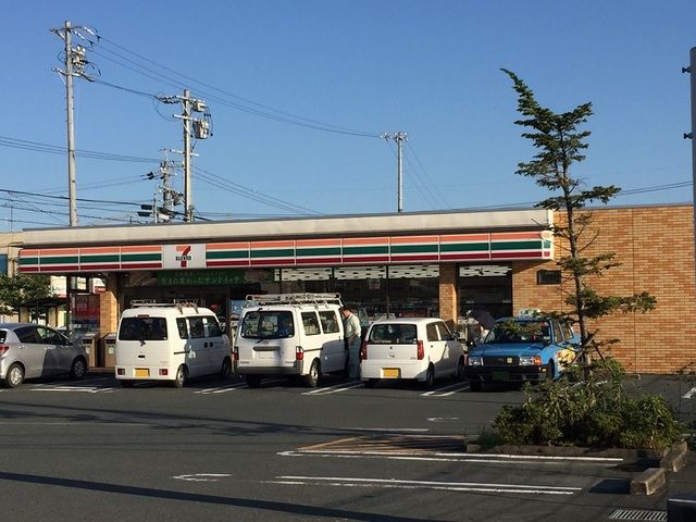 コンビニ　セブンイレブン浜松下石田町店（コンビニ）まで80m