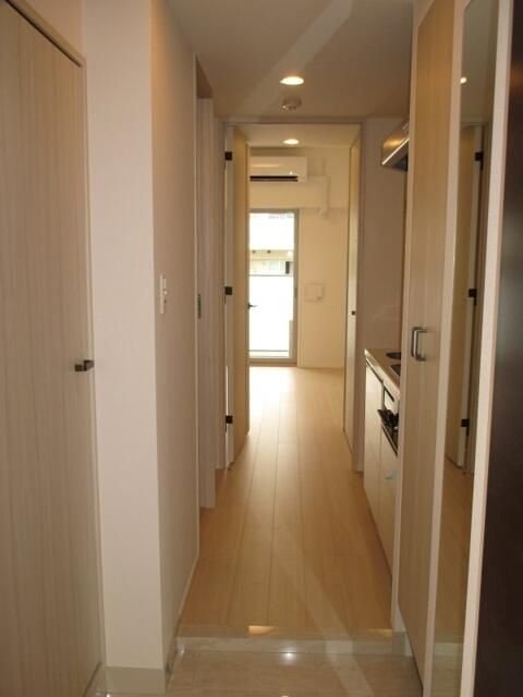 玄関　写真はイメージです（床やクロスの色が変更となる可能性がありま