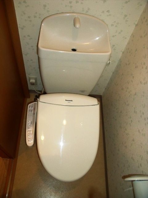 トイレ　シャワートイレ