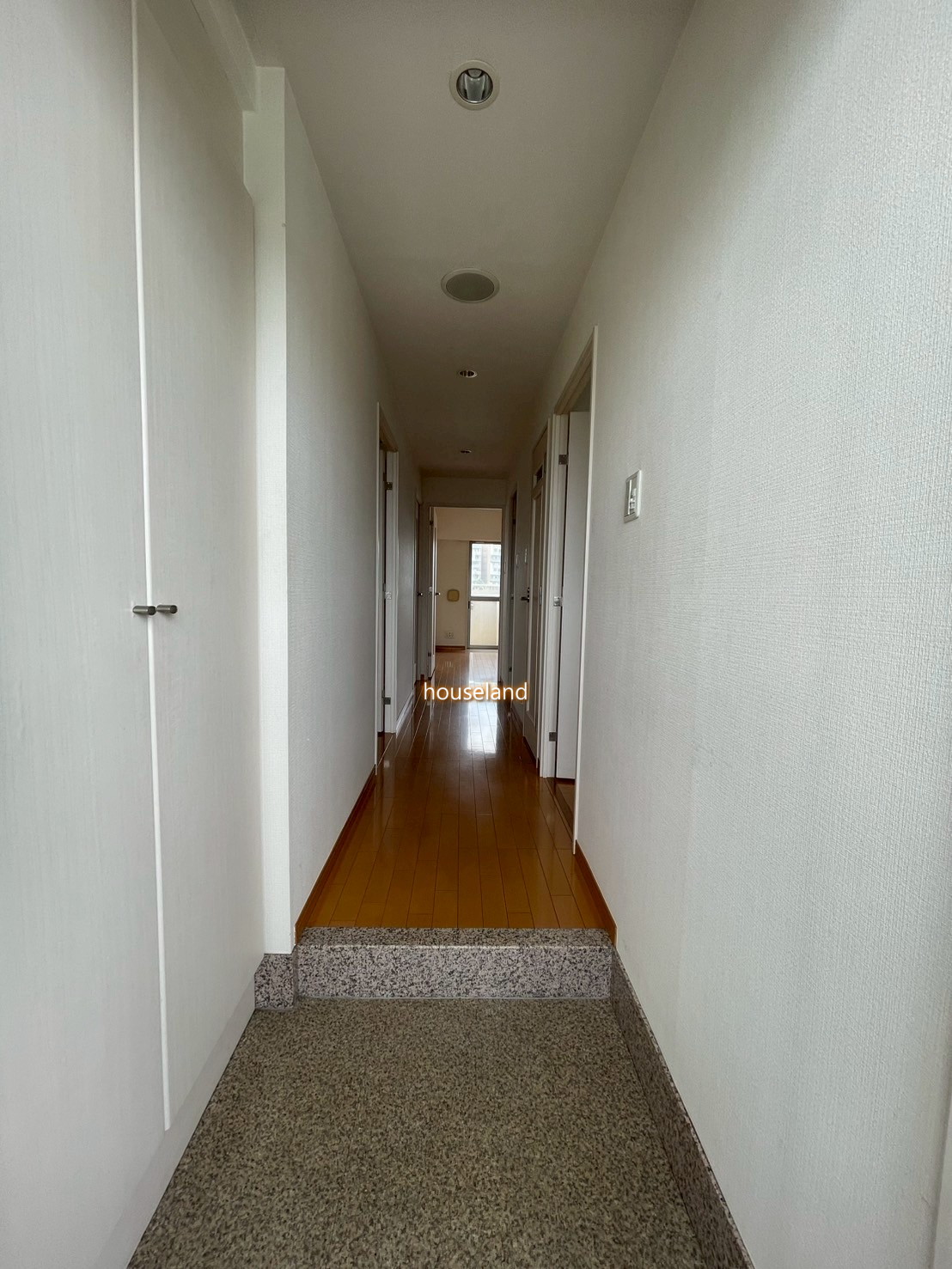 玄関　別号室参照