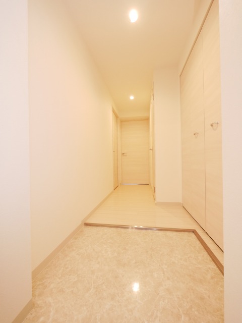 玄関　※別号室参考写真