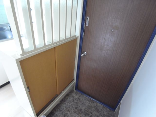 玄関　シューズボックス付きなので便利です。