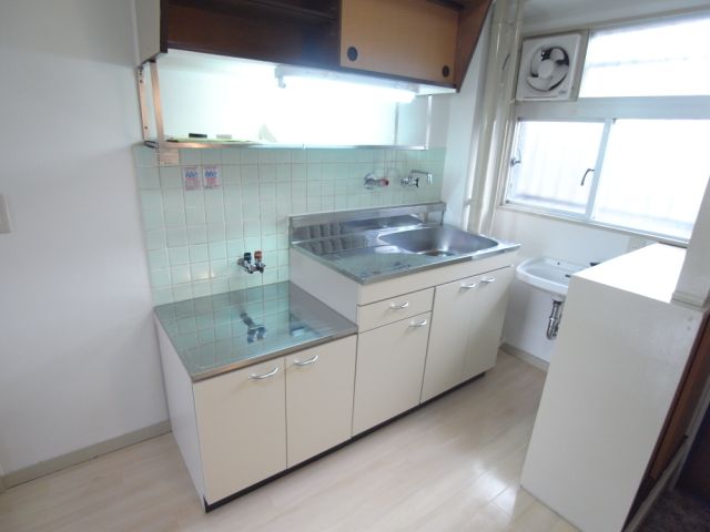 その他設備　ガスコンロ取付け型のキッチンです。
