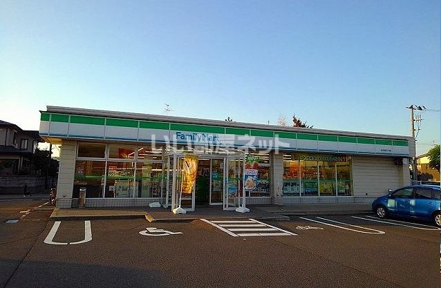 コンビニ　ファミリーマート 秋田東通五丁目店（コンビニ）まで506m