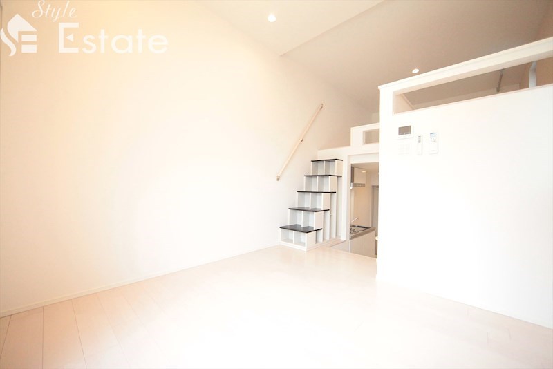 居室・リビング　洋室　同仕様内装