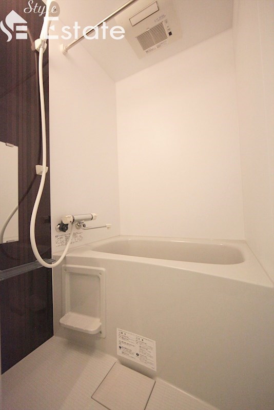 バス・シャワールーム　バスルーム　同仕様内装