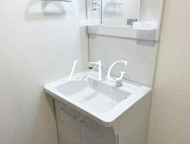 洗面設備　独立洗面台です。