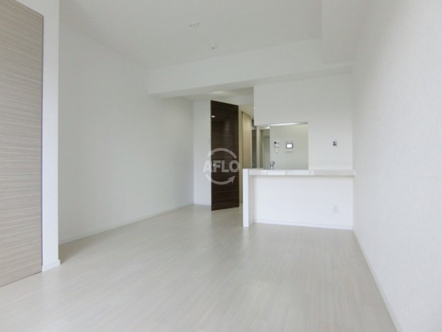 居室・リビング　ヴェルテックス　リビング