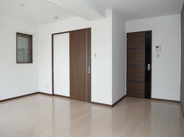 居室・リビング　内装