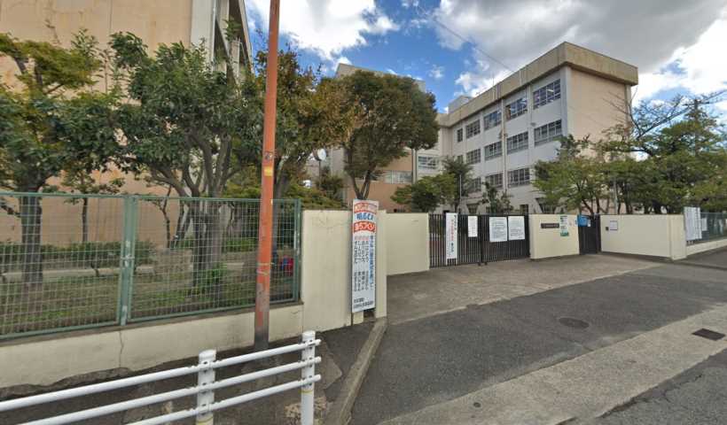 中学校　小田北中学校（中学校）まで550m