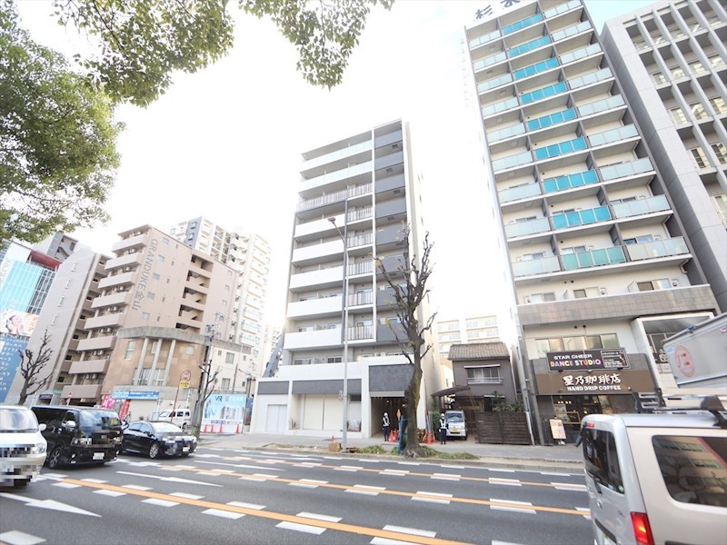 建物外観　外観　宅配ＢＯＸ　オートロック　防犯カメラ