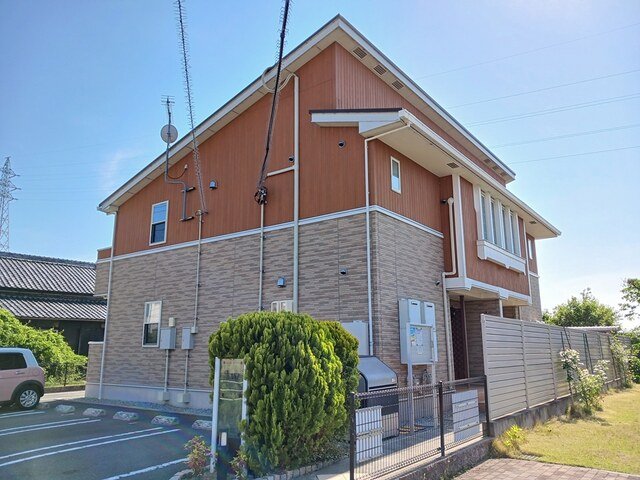 建物外観　落ち着いた雰囲気の外観です