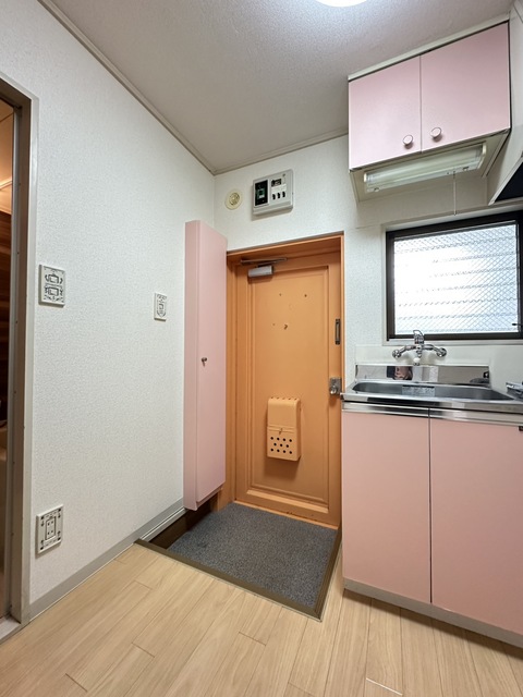 玄関　別部屋参考写真です