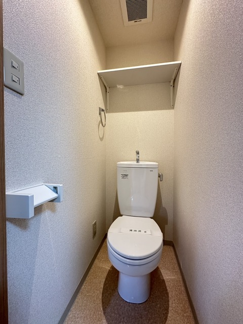 トイレ　別部屋参考写真です