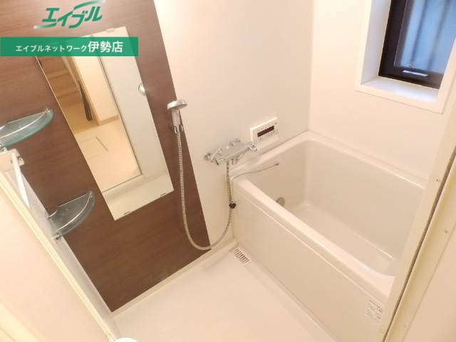 バス・シャワールーム　同型参考写真