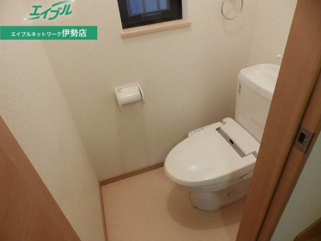 トイレ　同型参考写真