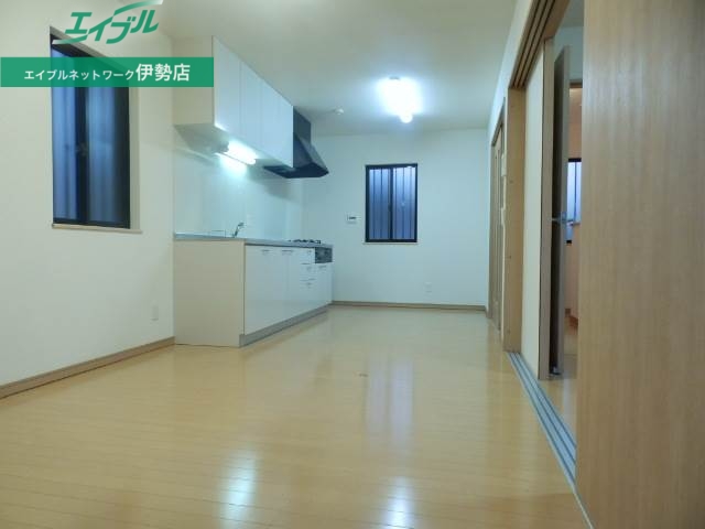 居室・リビング　同型参考写真