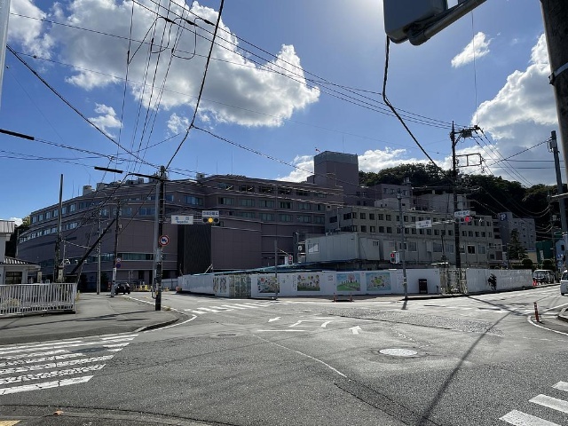 病院　順天堂大学医学部附属静岡病院（病院）まで927m