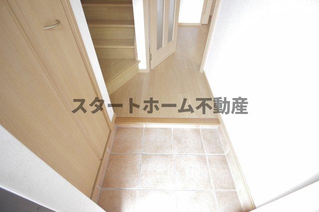 玄関　シンプルで使いやすい玄関です