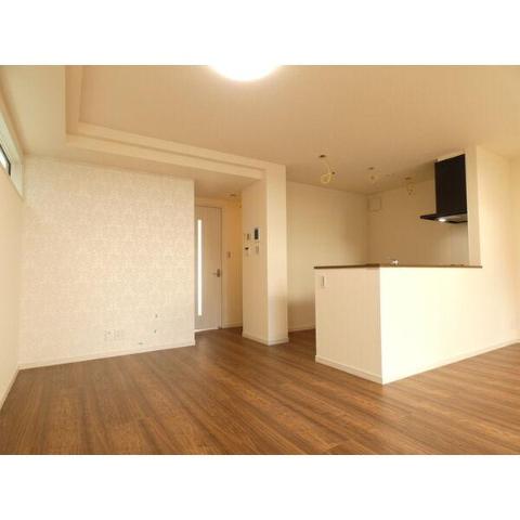 居室・リビング　室内