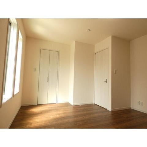 居室・リビング　室内