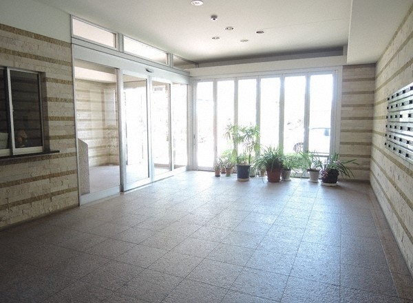 その他　エントランス