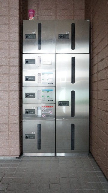 セキュリティ　不在時でもお荷物のお預かり可能な宅配ボックス付です♪