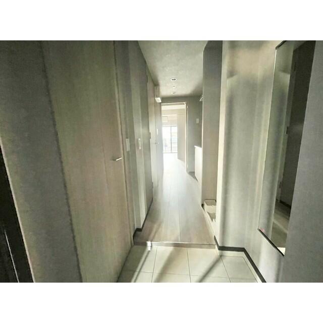 玄関　同タイプの参考写真です