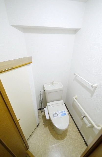 トイレ　同建物別号室