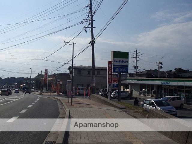 コンビニ　ファミリーマート坂元店（コンビニ）まで730m