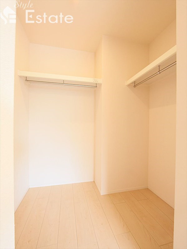 収納　ウォークインクローゼット