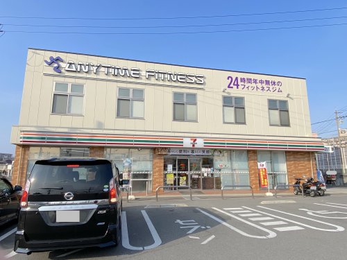 コンビニ　セブンイレブン 熊取西店（コンビニ）まで310m