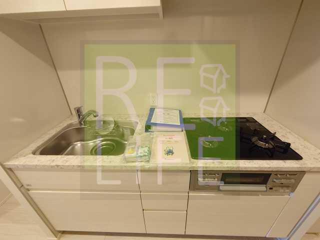 キッチン　別部屋の画像になります。反転タイプ