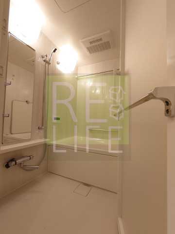 バス・シャワールーム　別部屋の画像になります。反転タイプ